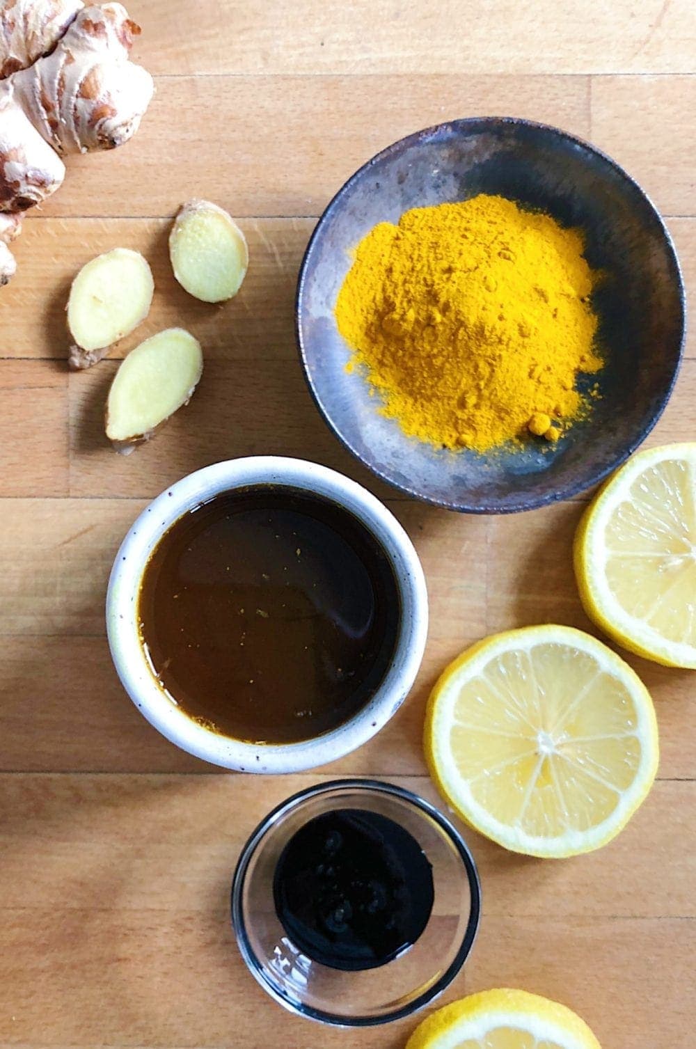 5 Minute Ginger Turmeric Wellness Tonic - Desiree Nielsen