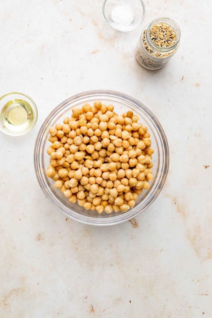 https://desireerd.com/wp-content/uploads/2021/06/Chickpeas-683x1024.jpg