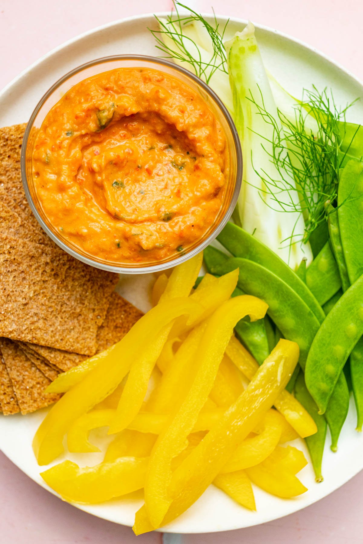 Vegan white bean and roasted red pepper dip-image