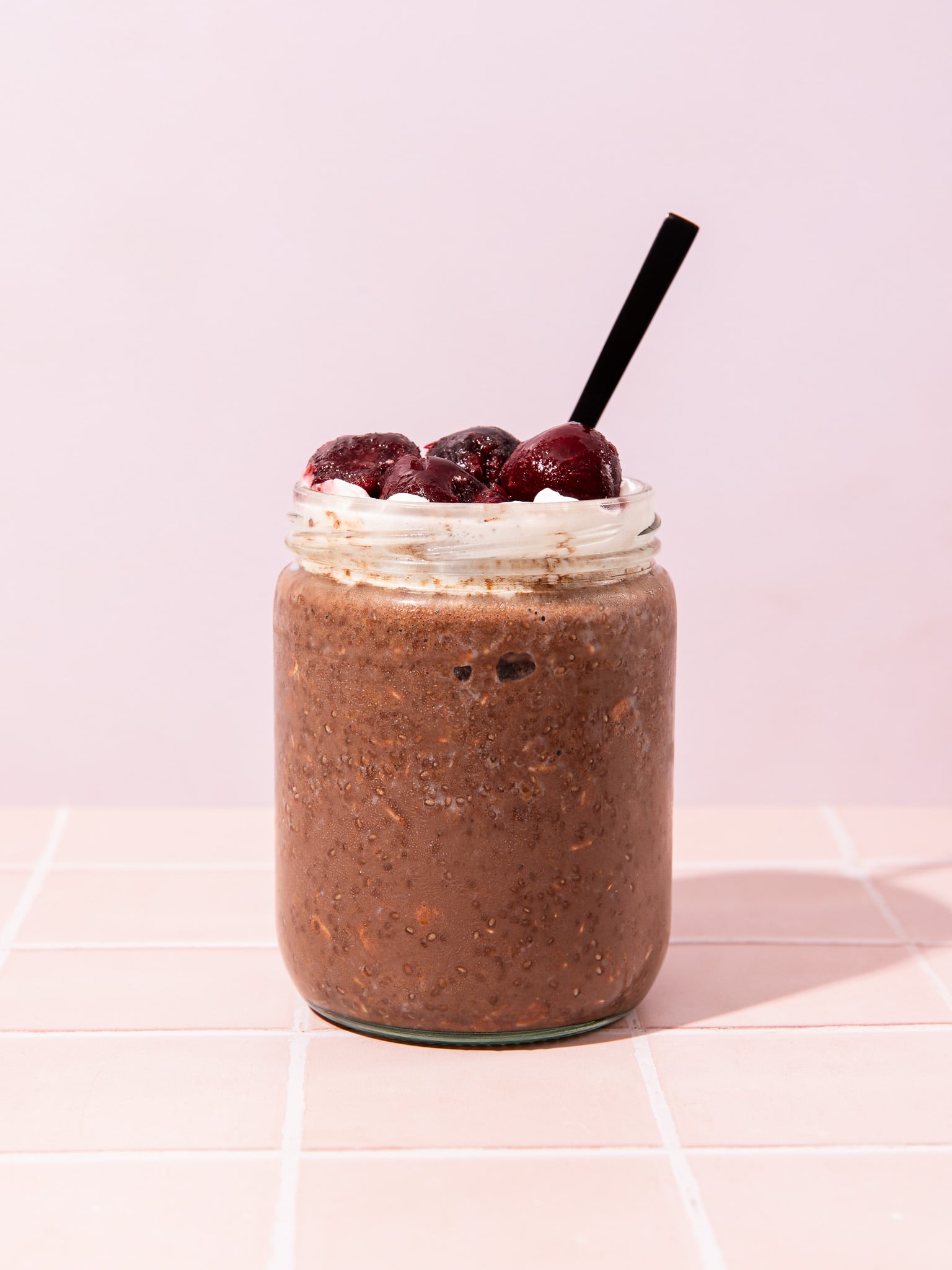 Protein-packed Black Forest Overnight Oats (20g!)