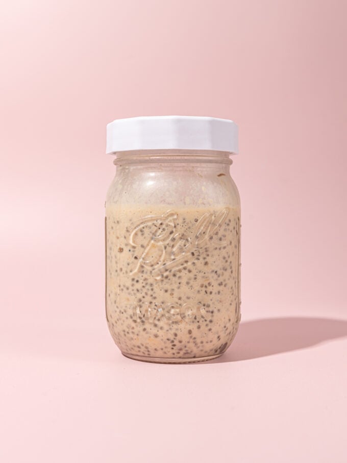 mason jar of cookie dough overnight oats